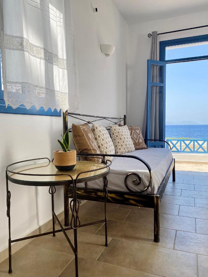לפקוס קרפתאו Alisachni Villas מראה חיצוני תמונה