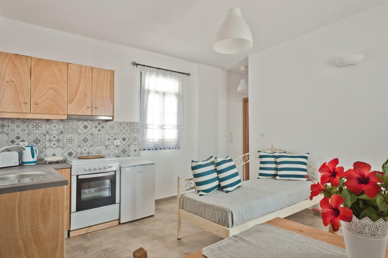 לפקוס קרפתאו Alisachni Villas מראה חיצוני תמונה