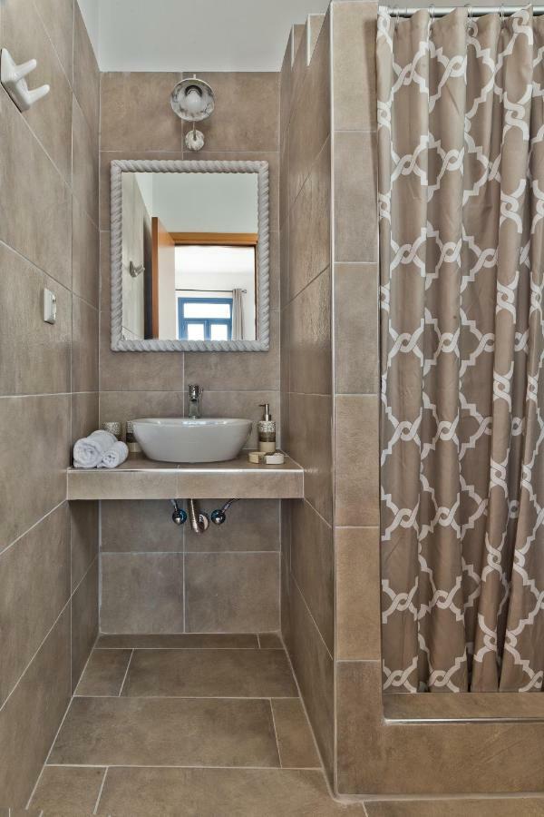 לפקוס קרפתאו Alisachni Villas מראה חיצוני תמונה