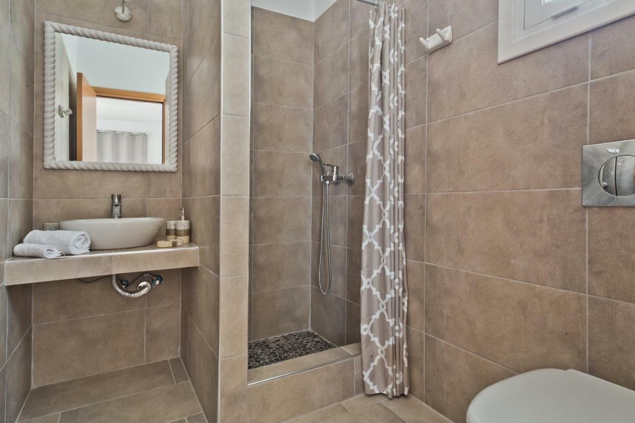 לפקוס קרפתאו Alisachni Villas מראה חיצוני תמונה
