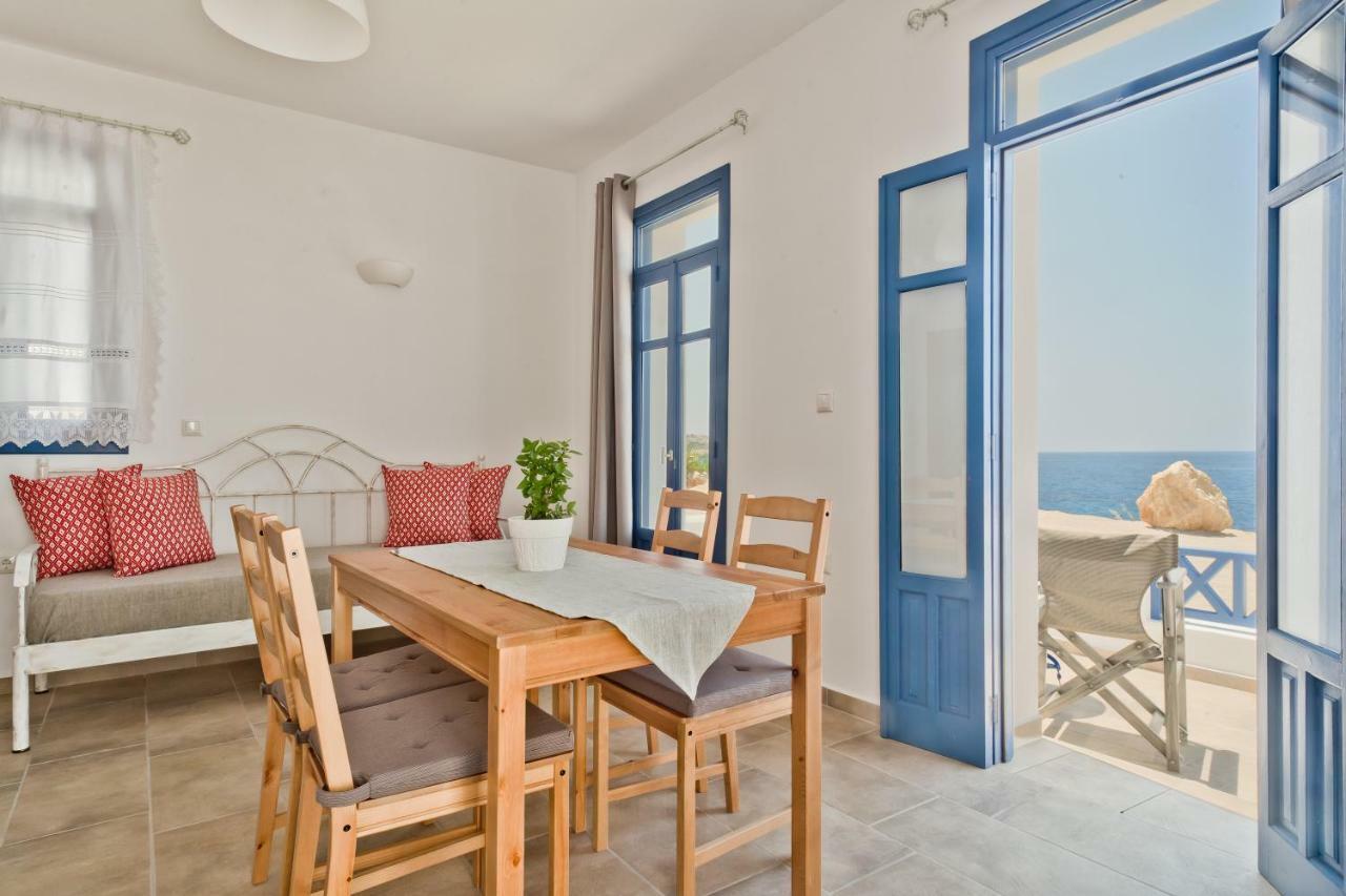 לפקוס קרפתאו Alisachni Villas מראה חיצוני תמונה